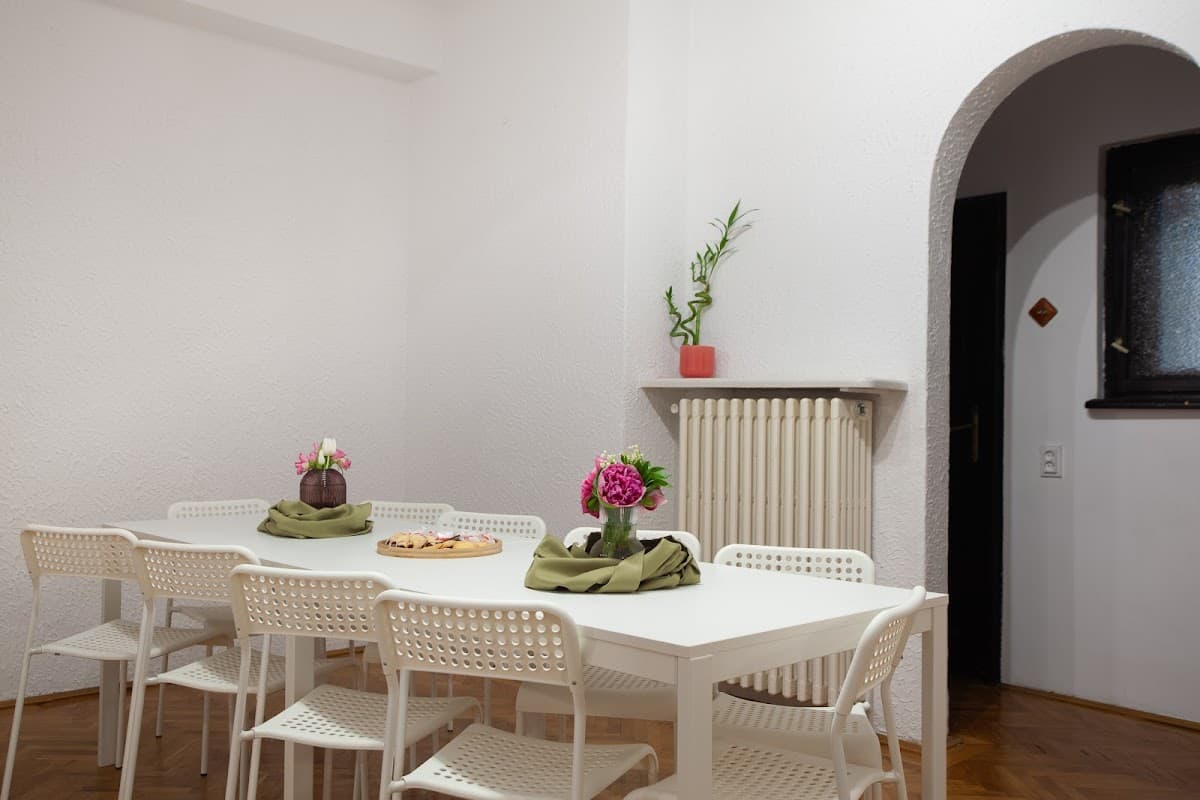 The Social Hub | Content Studio — 5